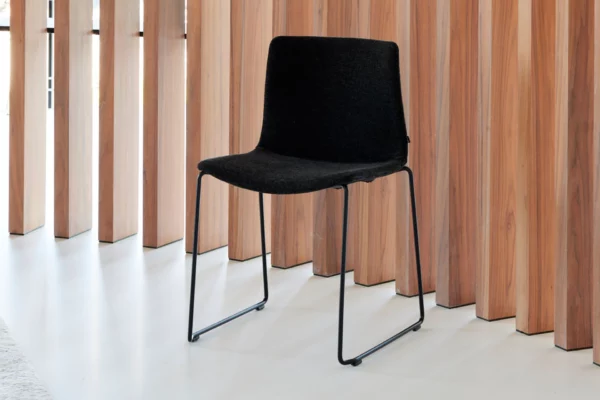 Chaise Curve