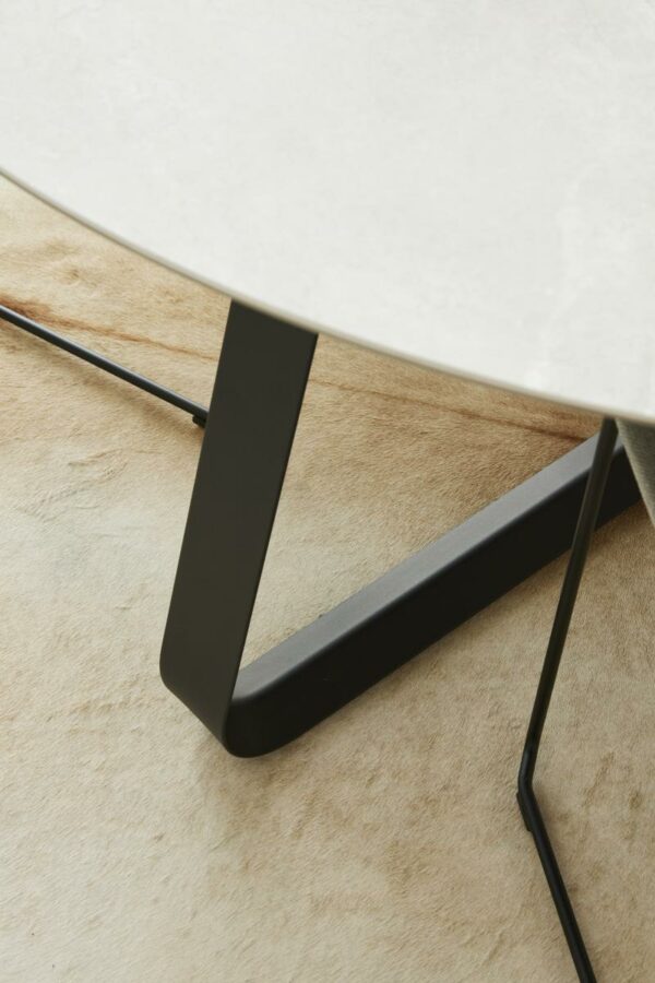 Table Curve – Image 4